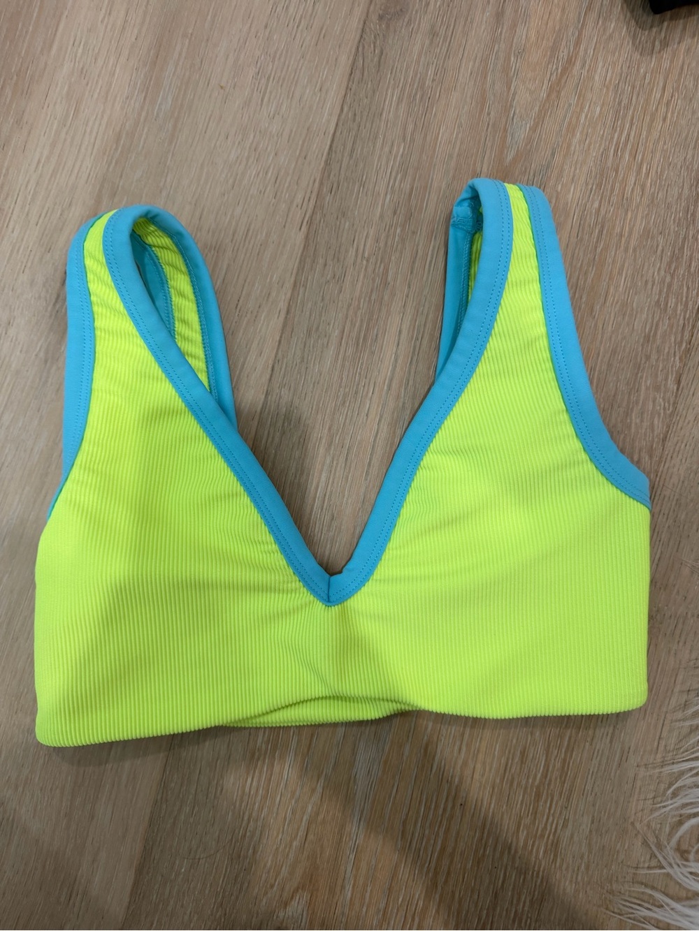 Five dance wear yellow and blue ribbed top